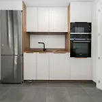 Moderno Y Lujoso Apartamento En Urbanizacion Privada Con Terraza De Diseno En Valdebebas / Ciudad Deportiva Real Madrid / Feria De Madrid